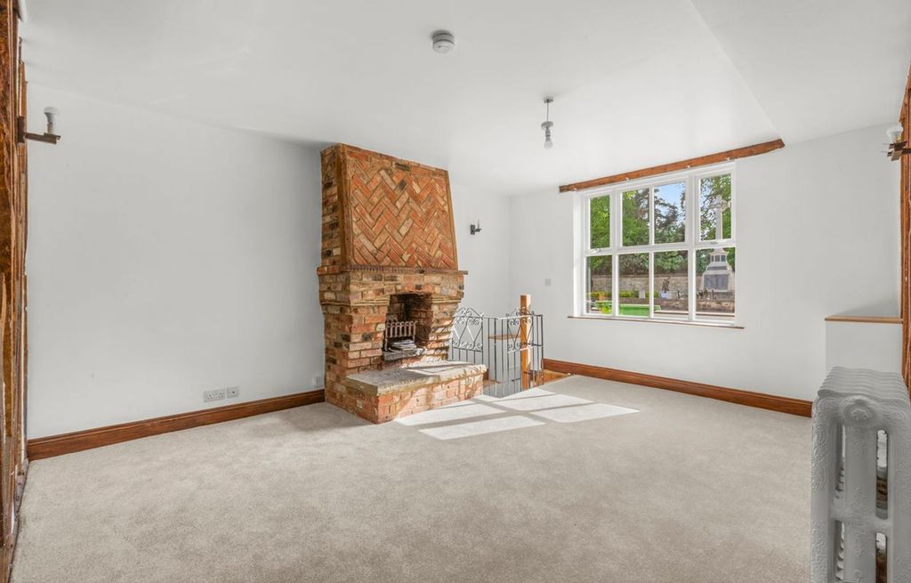 Property photo 2 of 10 Living Room