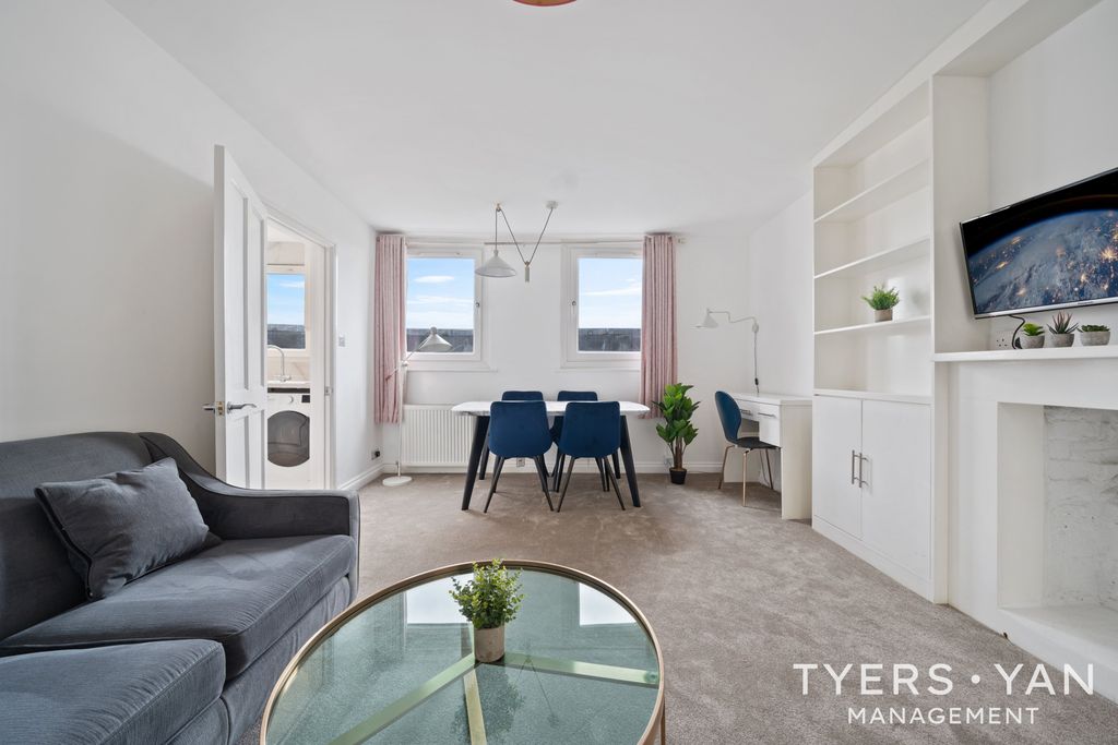 Property photo 1 of 12 Reception Room