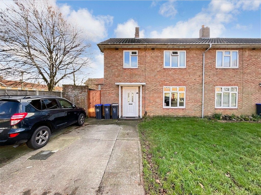 Property photo 1 of 13 Front.