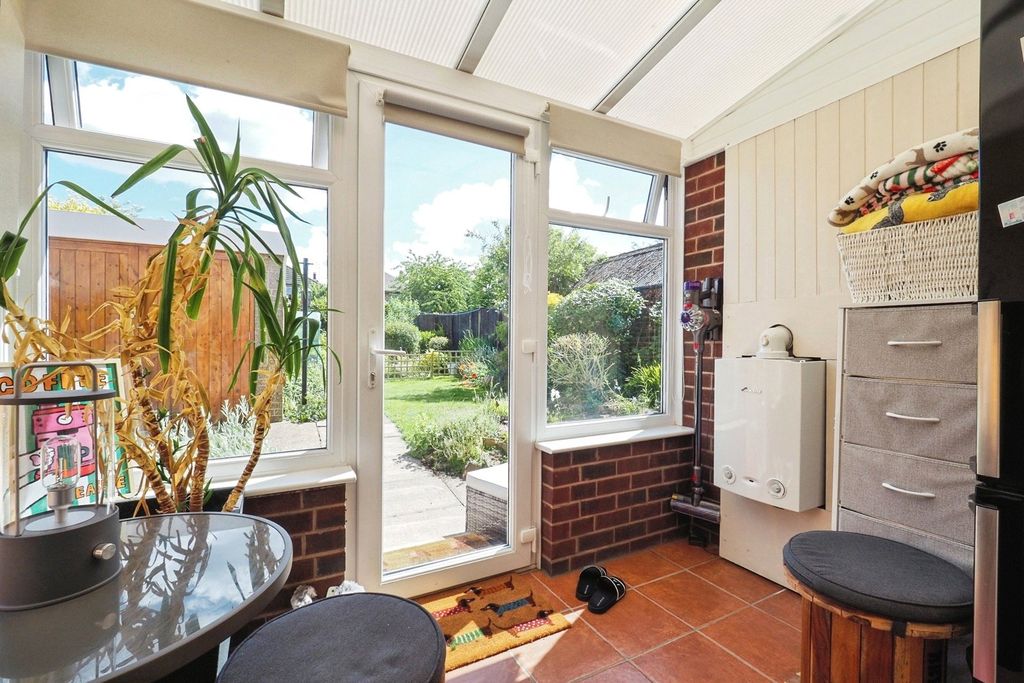 Property photo 3 of 24 Pbox-Img.Jpg