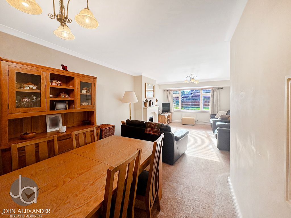 Property photo 2 of 25 20251021_143344580_0.5