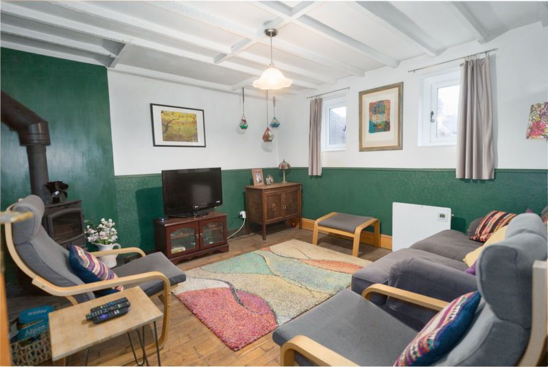 Property photo 2 of 17 Photo 3