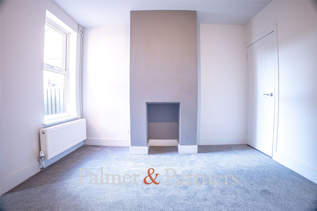Property photo 2 of 9 Picture No. 06