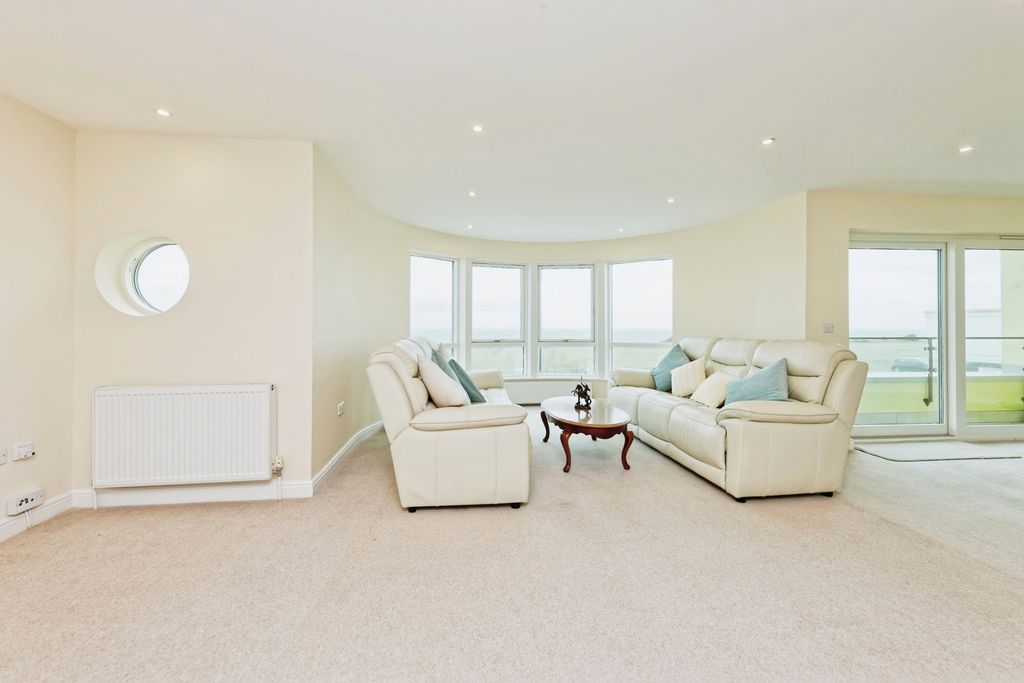 Property photo 1 of 21 Photo