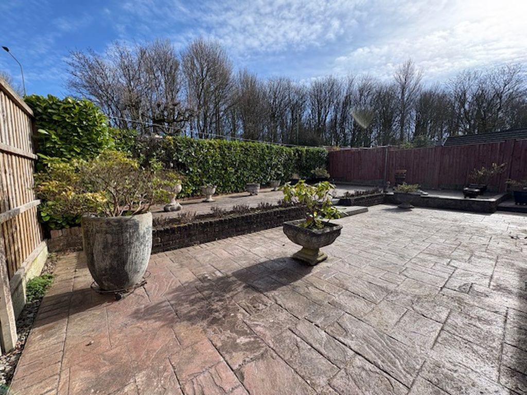 Property photo 2 of 14 Photo 11