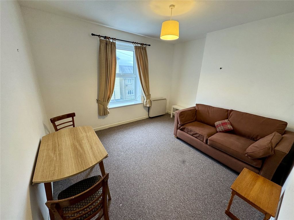 Property photo 3 of 5 Picture No. 02