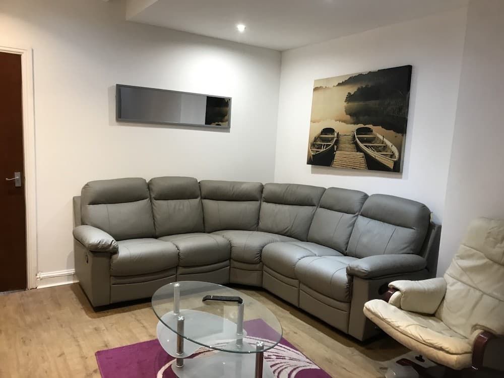 Property photo 3 of 14