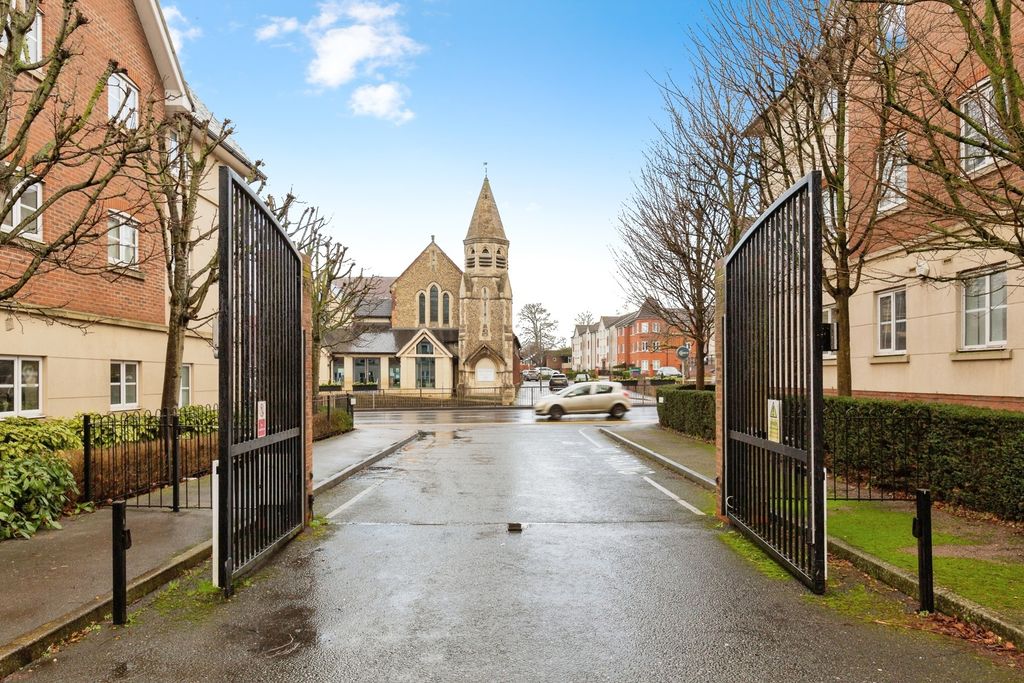 Property photo 2 of 14 Pbox-Img.Jpg