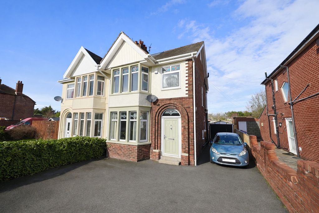 Property photo 1 of 36