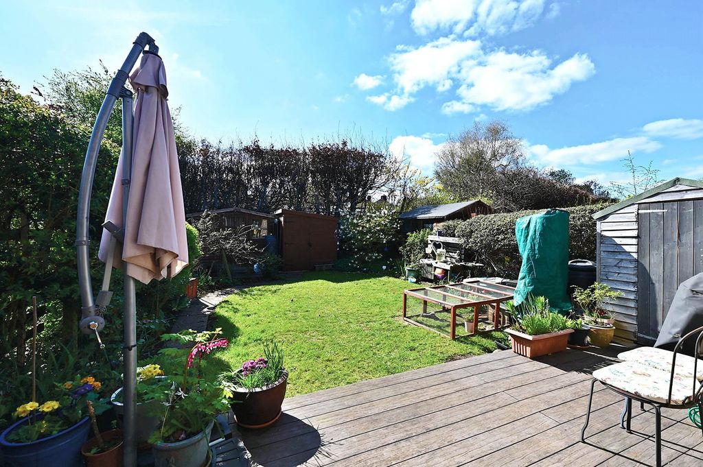 Property photo 3 of 17 Picture No. 11