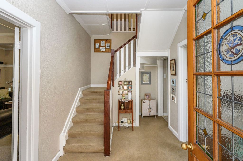 Property photo 3 of 27 1Plz1735407