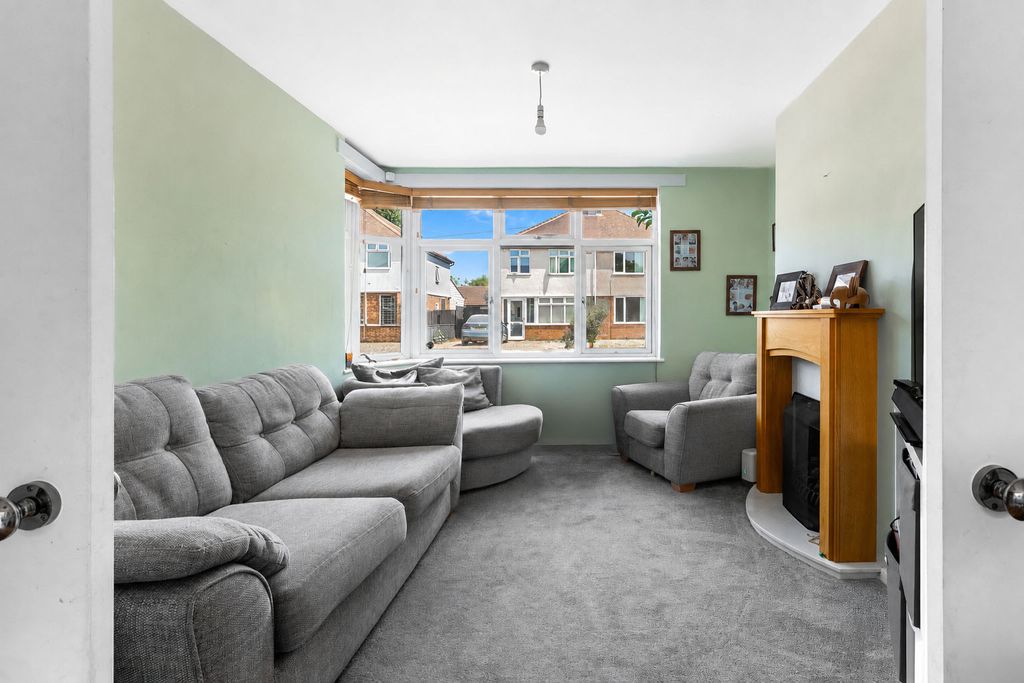 Property photo 3 of 21 A9
