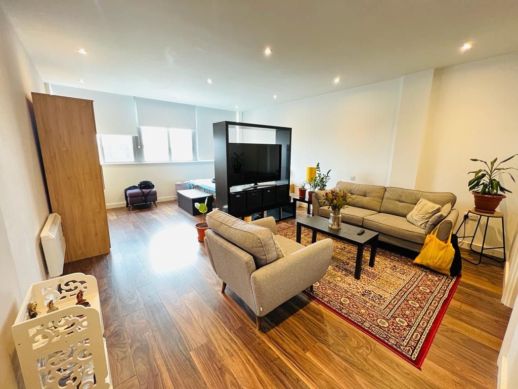 Property photo 2 of 6