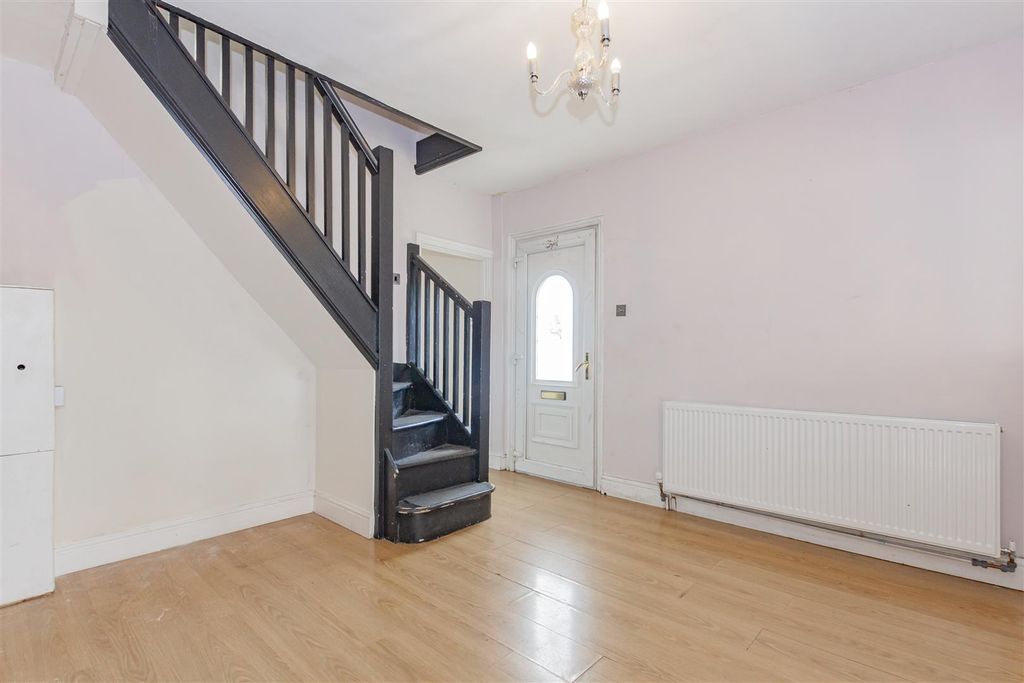 Property photo 3 of 12 Dining Room