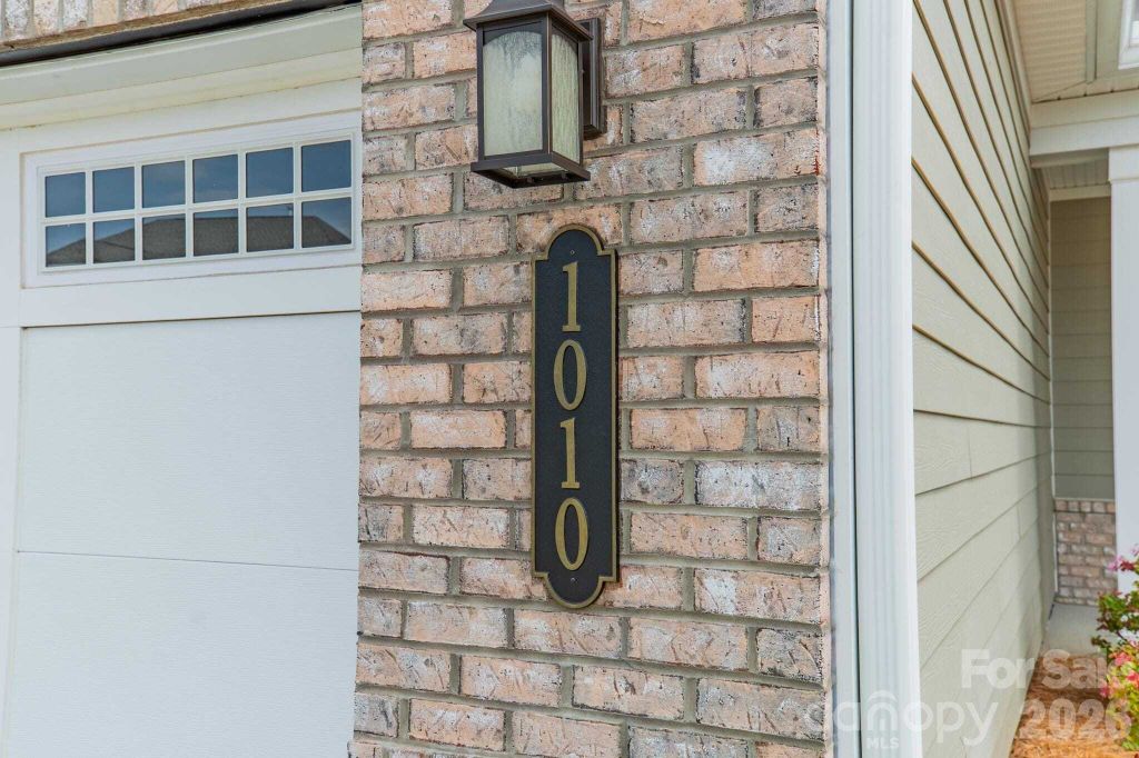 Property photo 2 of 43 <Alttext/>