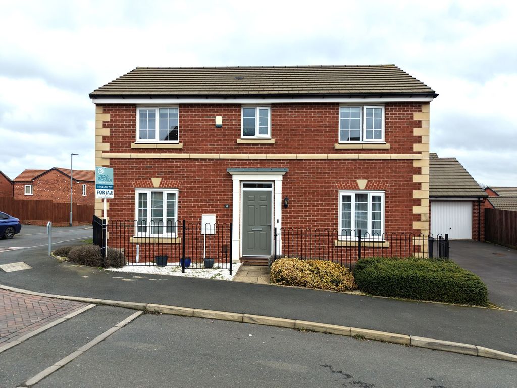 Property photo 1 of 19 Front