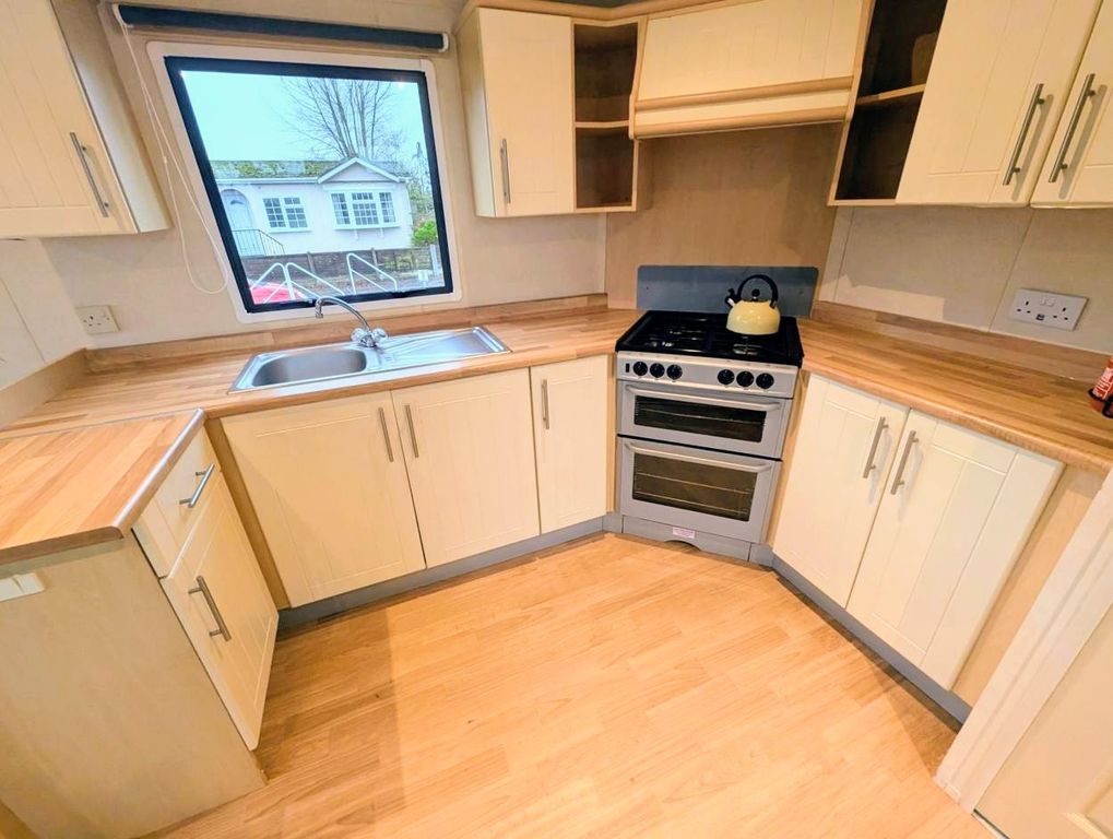 Property photo 2 of 4 Xlr396974B455E46Ec.Jpg