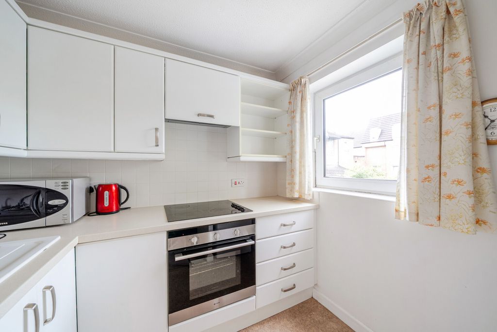 Property photo 2 of 10 1329049-4-687F617...