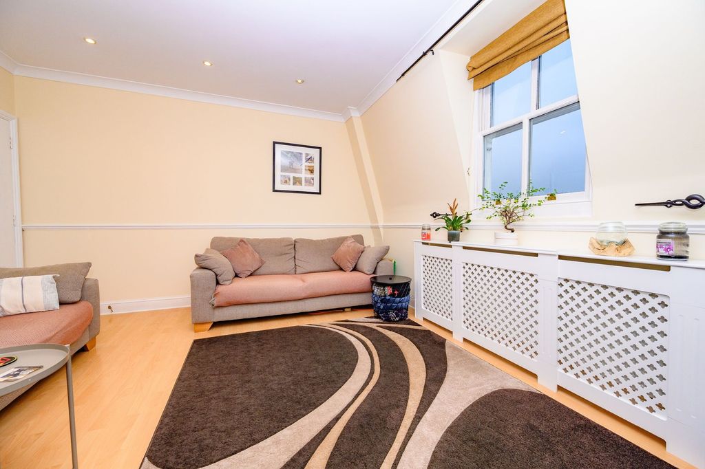 Property photo 2 of 14 Living Room