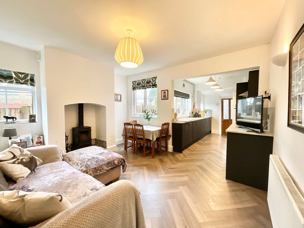 Property photo 2 of 26