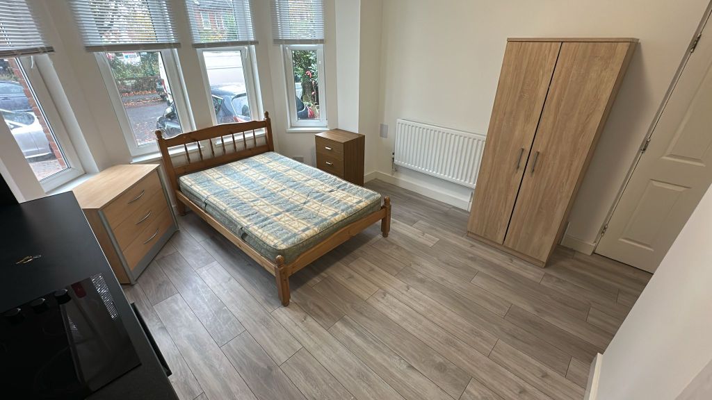 Property photo 2 of 12 Property