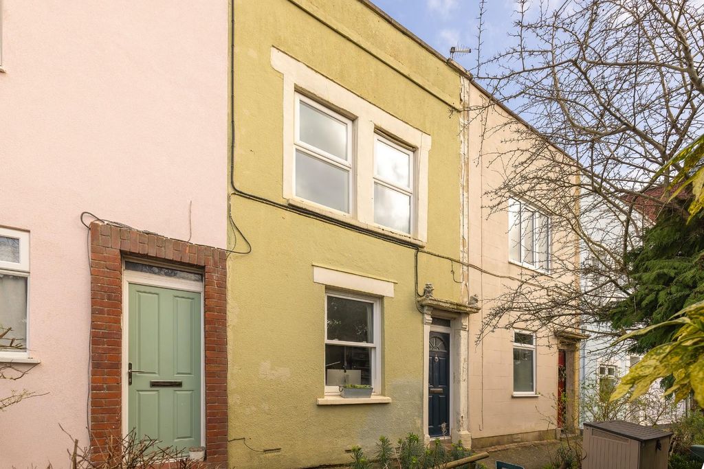 Property photo 2 of 24 Char9852.Jpg