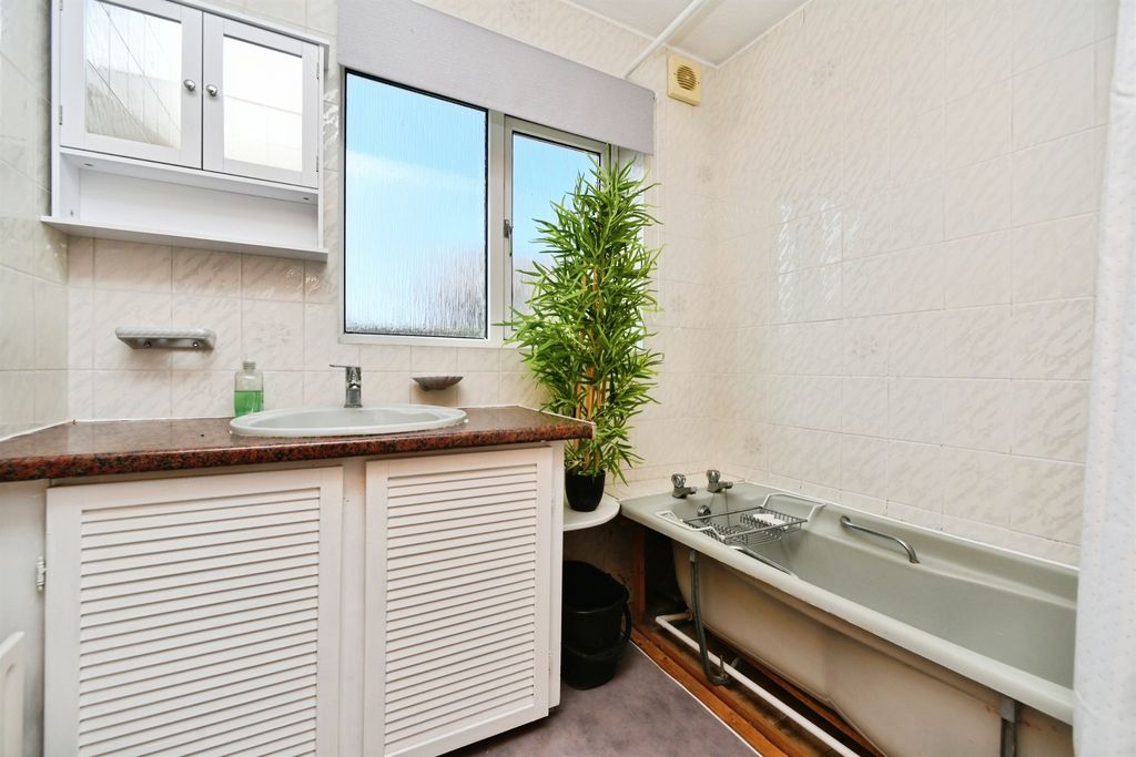 Additional image 18 of 3 bed detached bungalow for saleSeaview Road, Peacehaven BN10