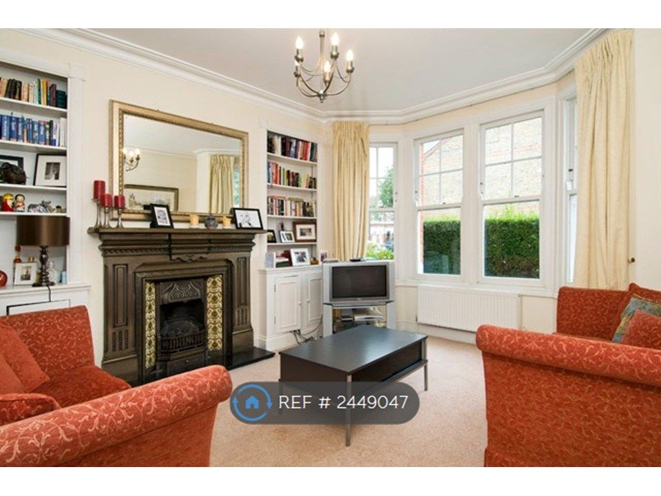 Property photo 2 of 10