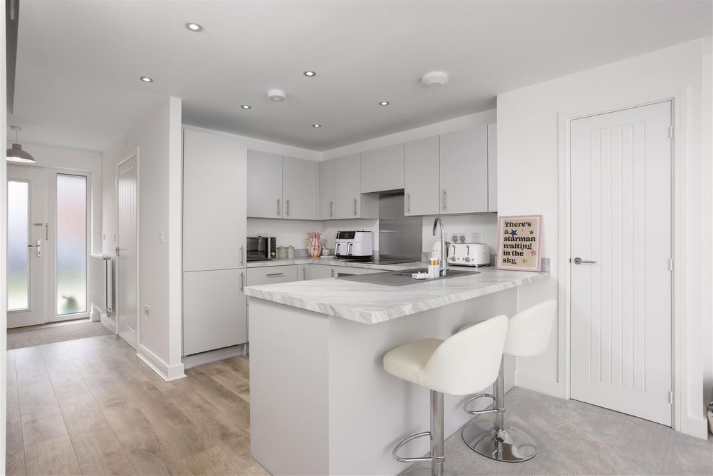 Property photo 2 of 16 00004.Jpg