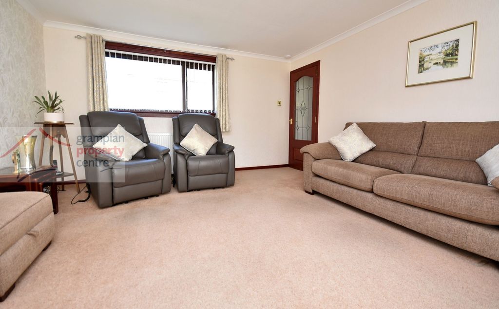 Property photo 3 of 18 l2 .Jpg