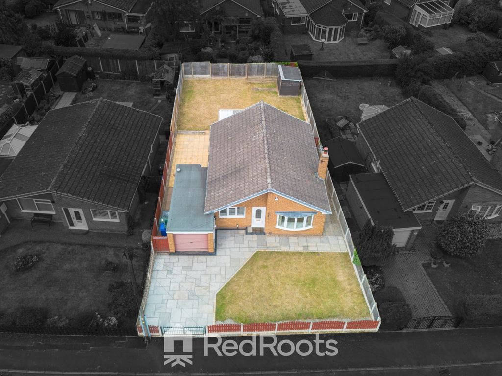 Property photo 2 of 26 4744602