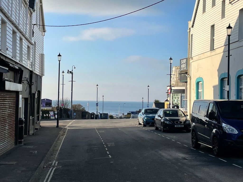 Property photo 2 of 12 Picture No. 22