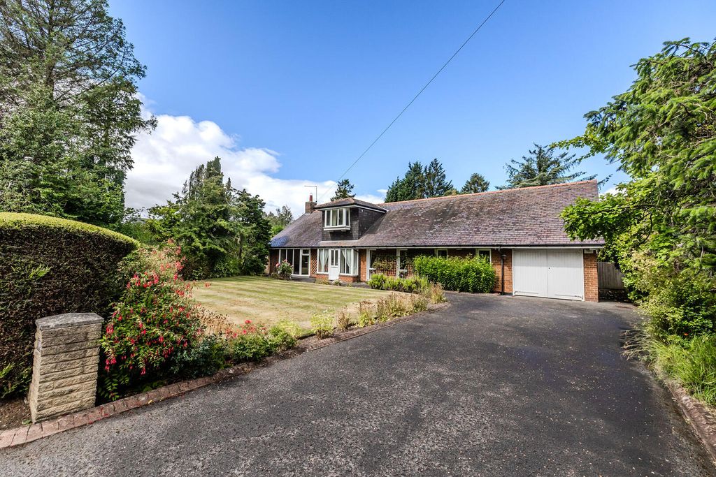 3 bed detached bungalow for saleDarras Road, Darras Hall, Ponteland, Newcastle Upon Tyne NE20