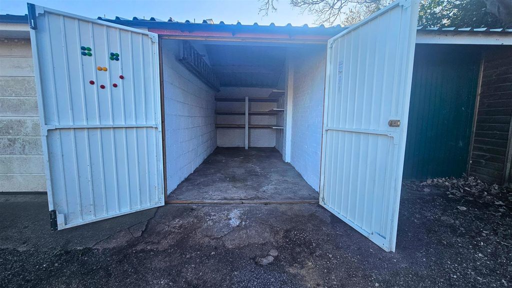 Property photo 2 of 11 1.Jpg