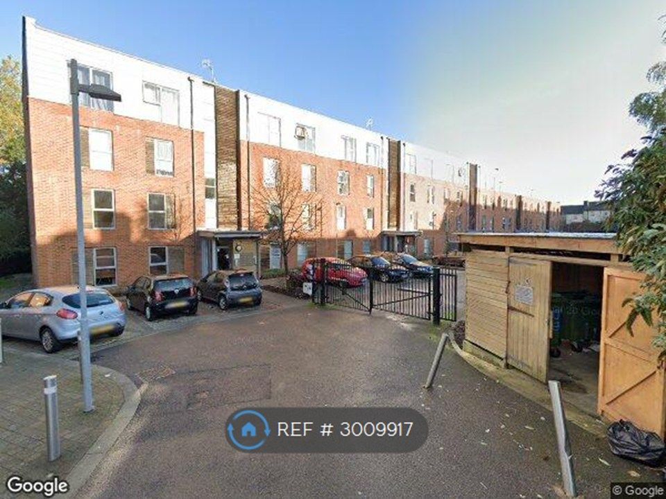 Property photo 2 of 11