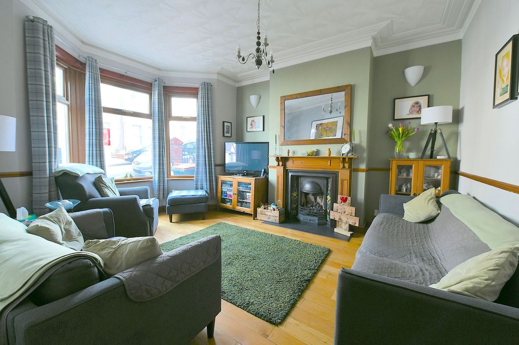 Property photo 2 of 24