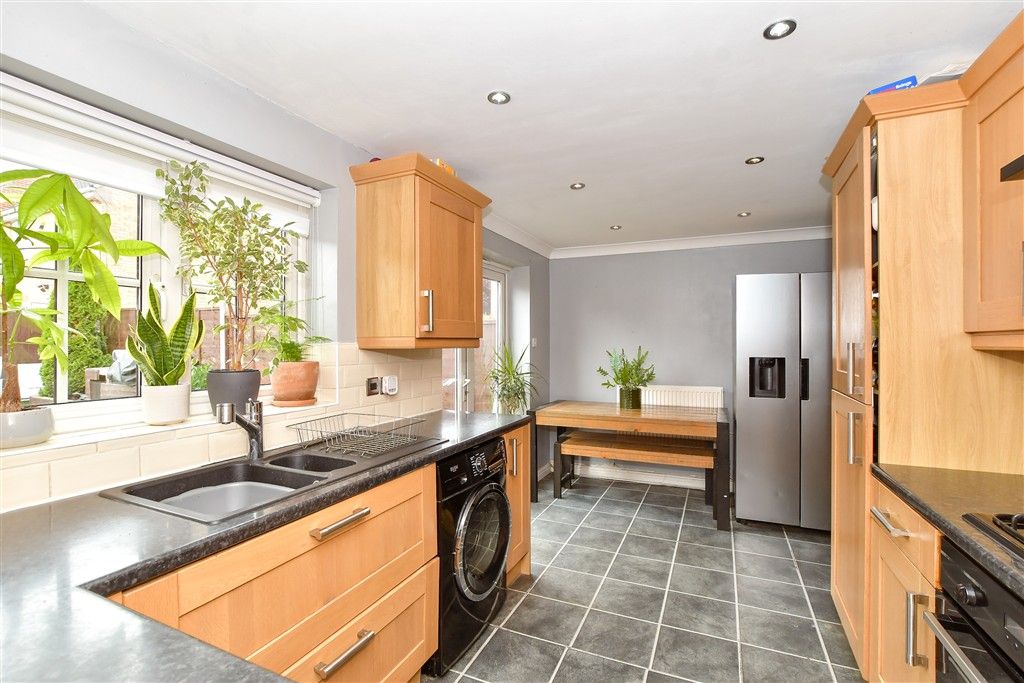 Property photo 3 of 10 Kitchen/Diner