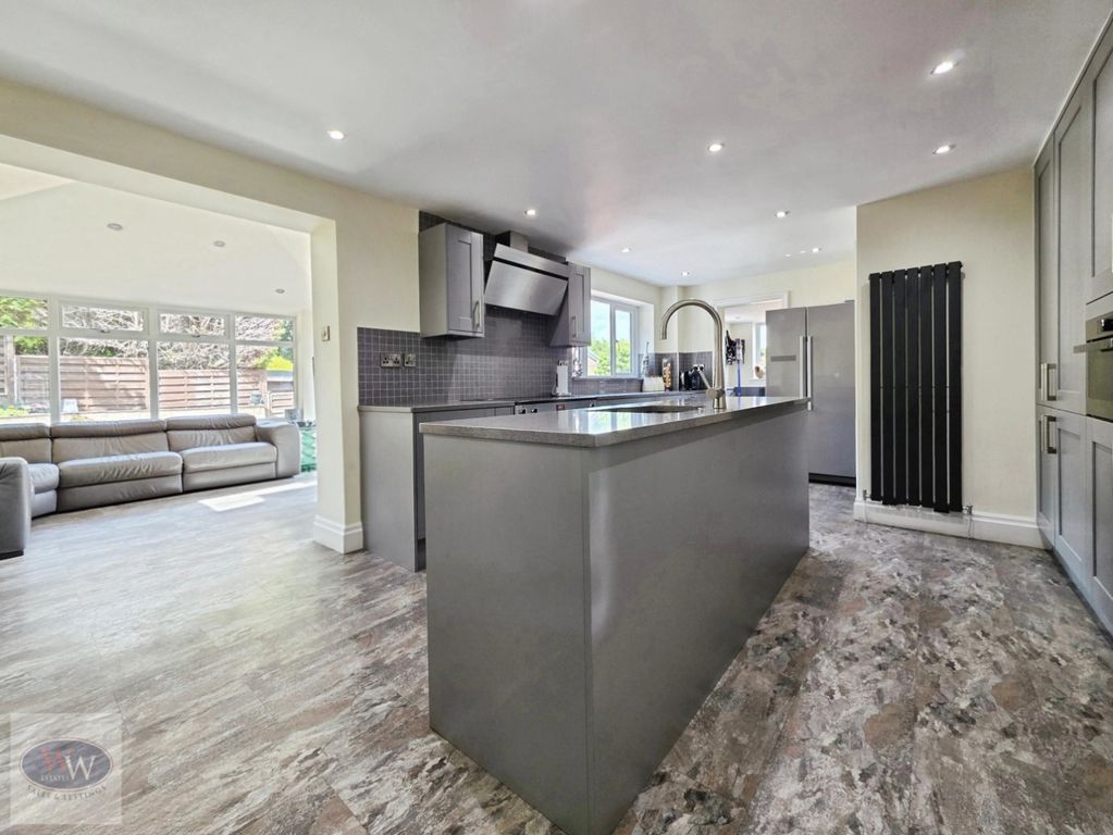 Property photo 2 of 44 Kitchen / Garden Room