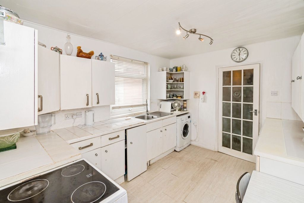 Property photo 3 of 19 Pbox-Img.Jpg