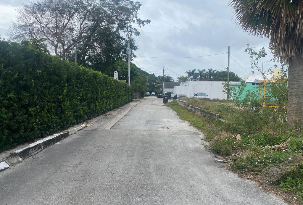 Property photo 3 of 3 <Alttext/>