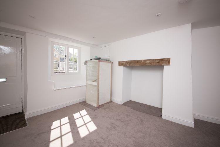 Property photo 2 of 9 Sittting Room