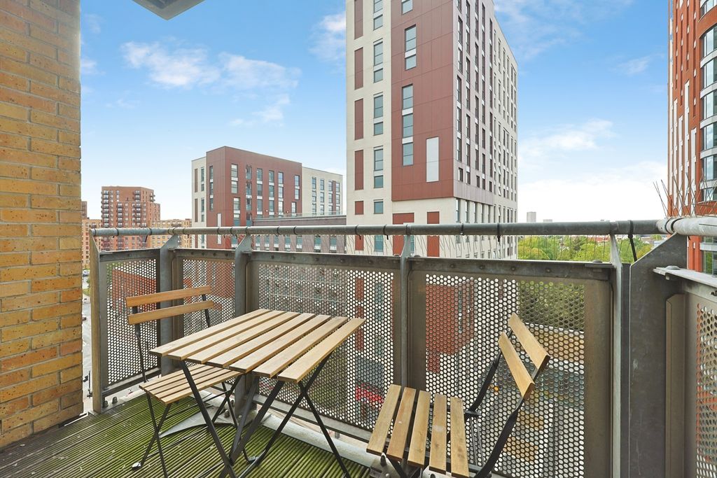 Property photo 2 of 22 Balcony