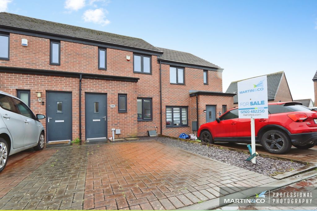 Property photo 1 of 19