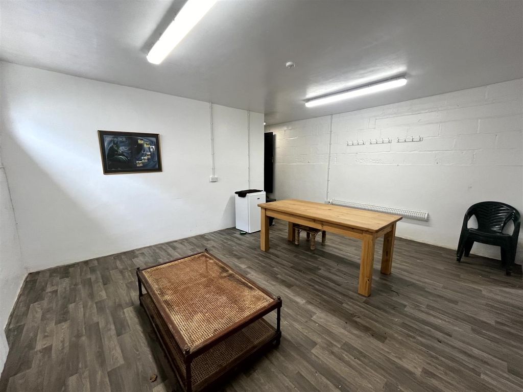 Property photo 1 of 9 Lunch Room.Jpg