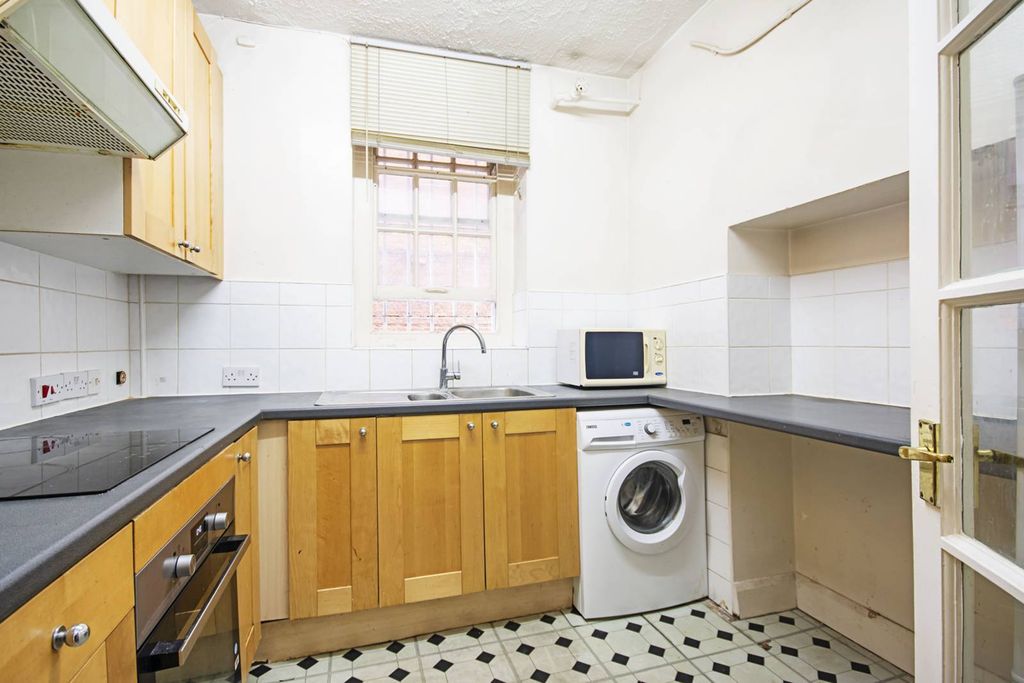 Property photo 3 of 5