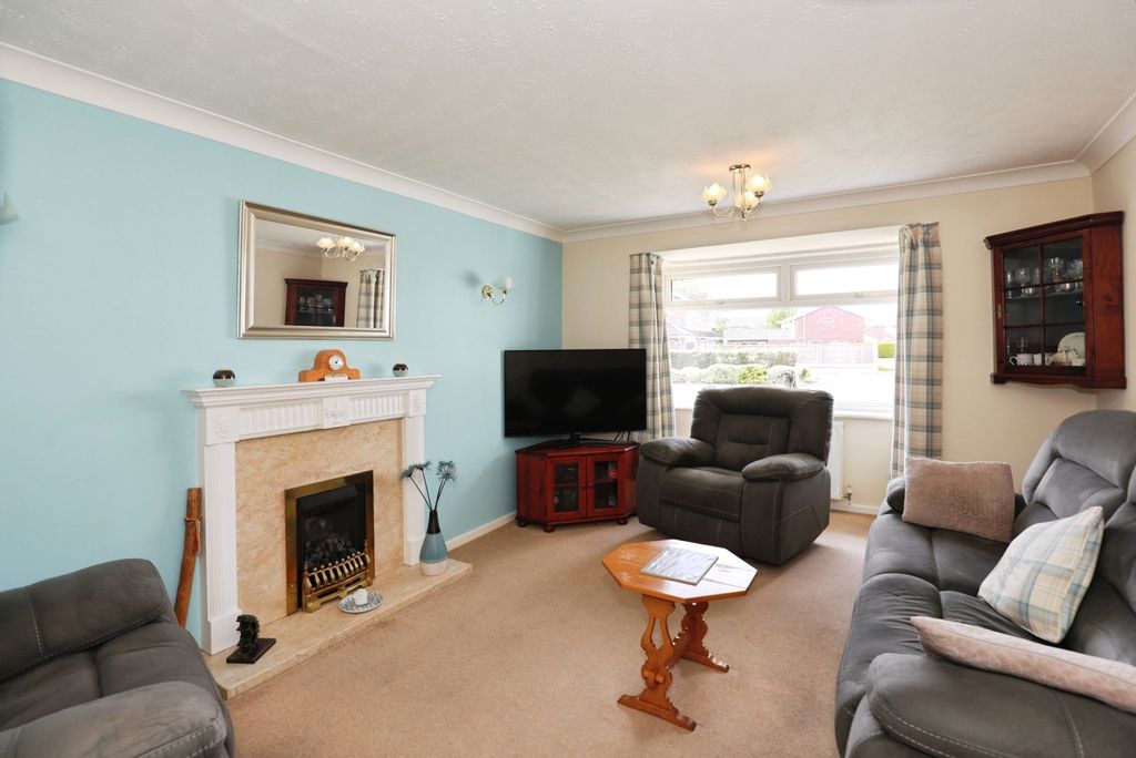 Property photo 2 of 18 Pbox-Img.Jpg