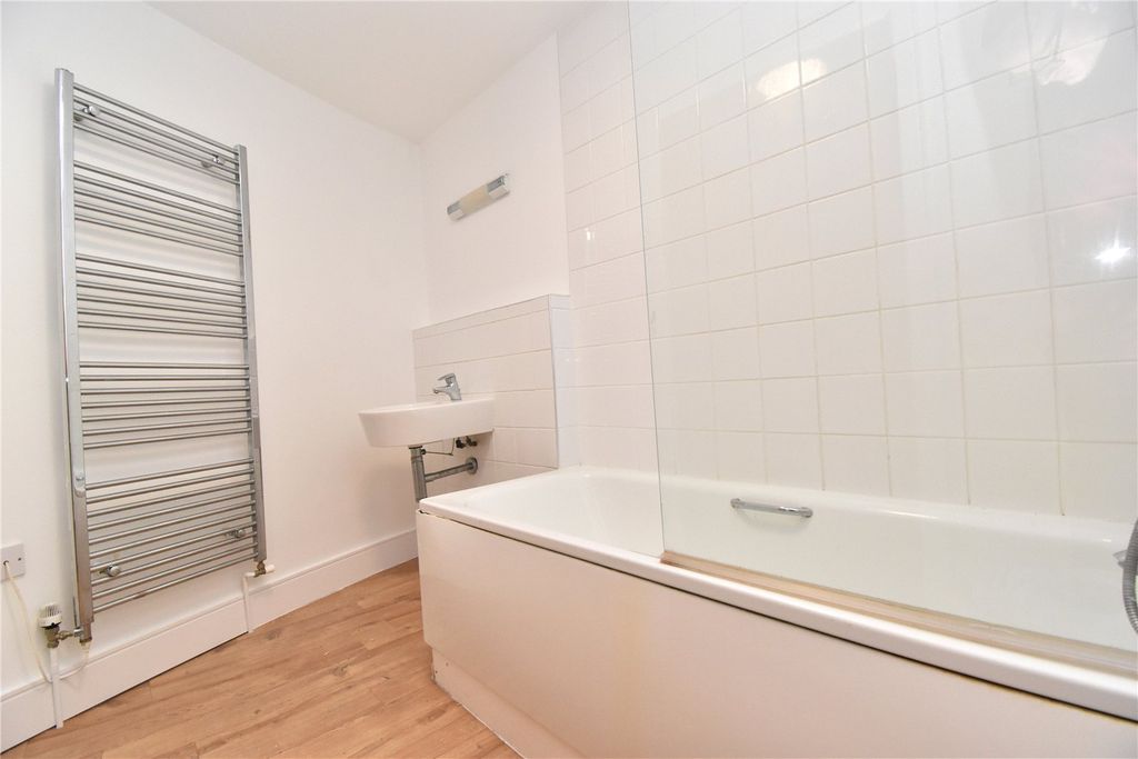 Additional image 10 of 2 bed flat to rentFore Hamlet, Nautica, Ipswich, Suffolk IP3