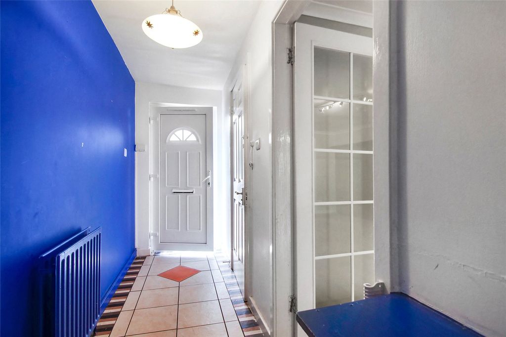 Property photo 3 of 22 Picture No. 03