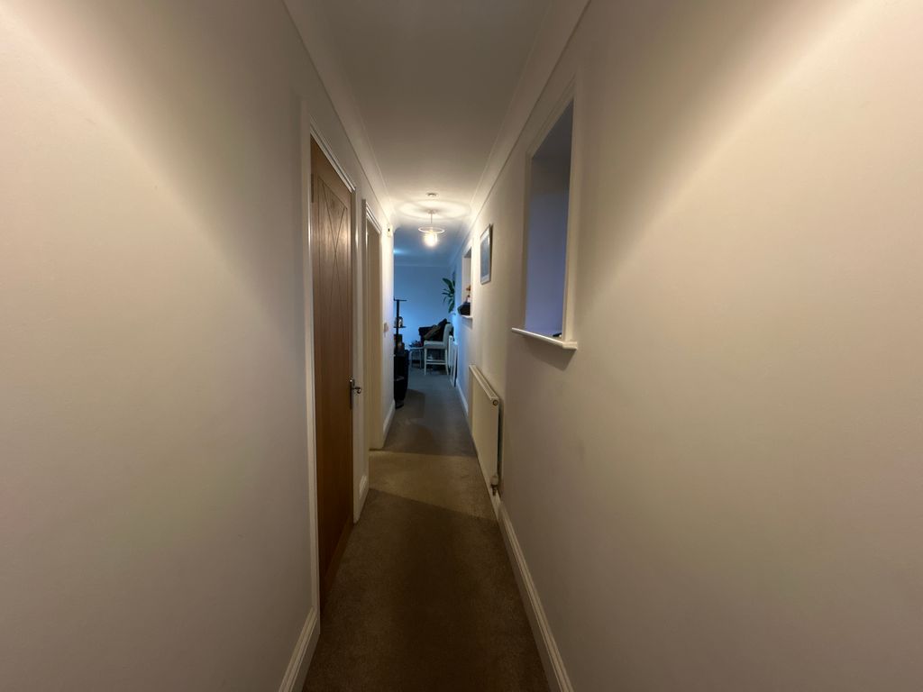Property photo 3 of 6 Hallway