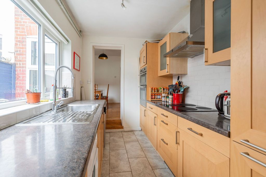 Property photo 3 of 17